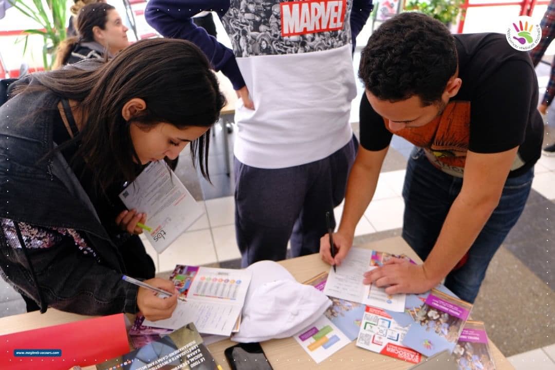 Des bénévoles lors d’un événement de Maghreb Secours